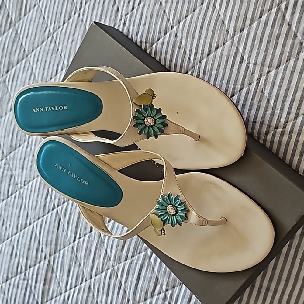 Ann Taylor white kitten heel sandals